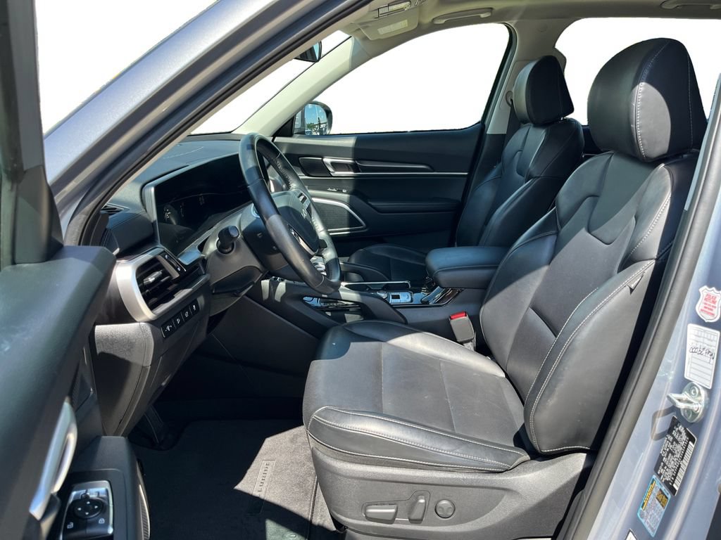 Used 2025 Kia Telluride S AWD/4WD image 23