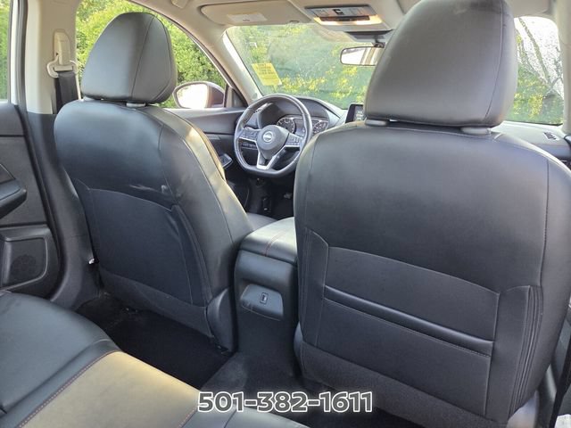 Used 2025 Nissan Sentra SR w/ SR Premium Package FWD image 17