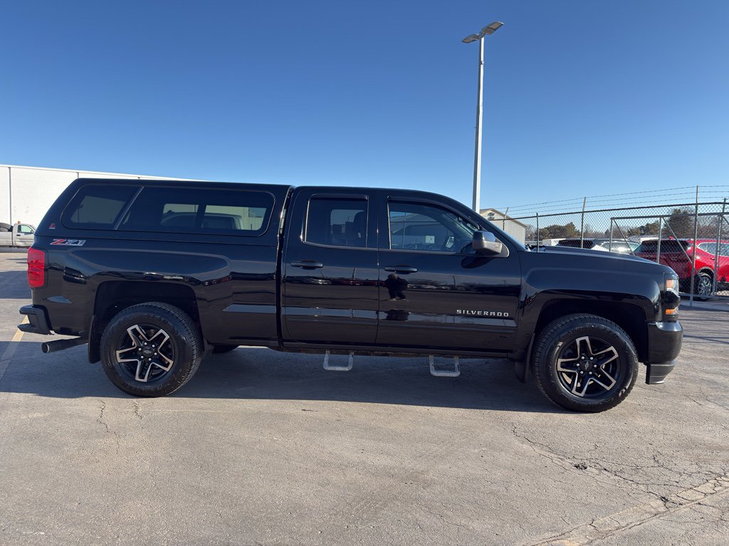 Used 2017 Chevrolet Silverado 1500 LT w/ All Star Edition image 4