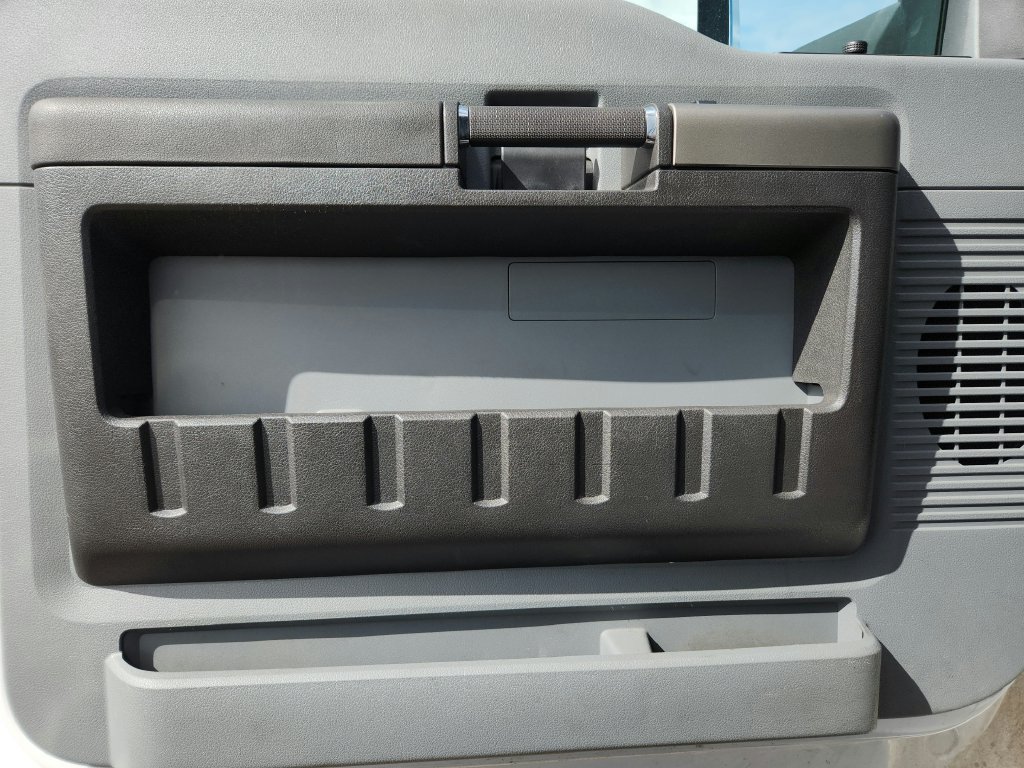 Used 2023 Ford F650 2WD Regular Cab Super Duty image 16