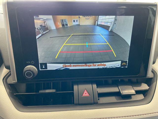 Used 2025 Toyota RAV4 XLE w/ Convenience Package image 24