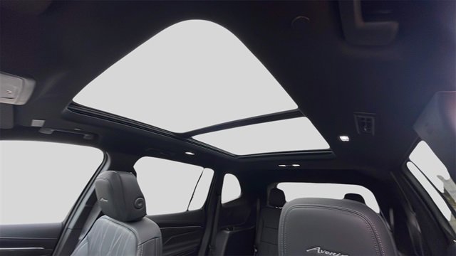 New 2026 Buick Enclave Avenir w/ Super Cruise Package image 14
