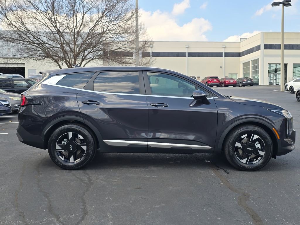 New 2026 Kia Sportage LX image 2