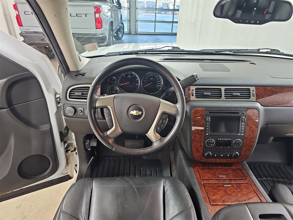 Used 2010 Chevrolet Tahoe LTZ image 22