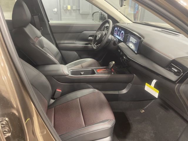 New 2026 Nissan Kicks SR w/ Cold Weather Package image 33