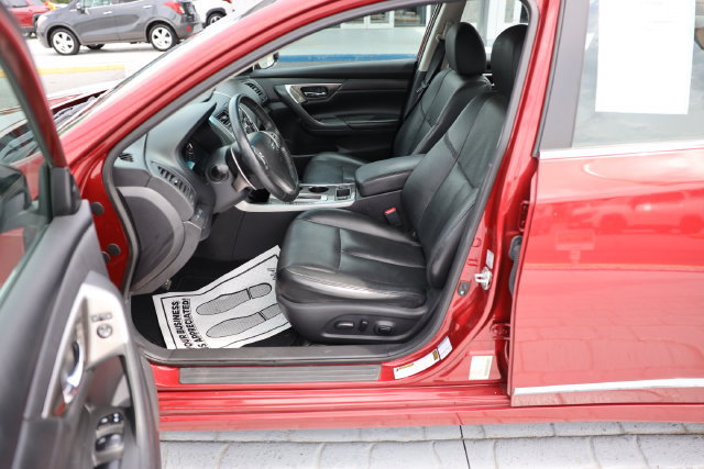 Used 2015 Nissan Altima 3.5 SL FWD image 14