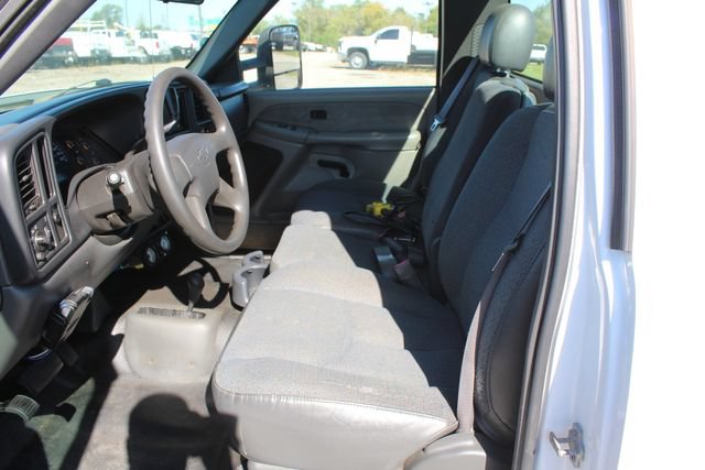 Used 2007 Chevrolet Silverado 3500 4x4 Regular Cab w/ Skid Plate Package image 24