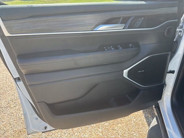 Used 2024 Jeep Wagoneer Series II w/ Flexible Seating Group AWD/4WD image 17