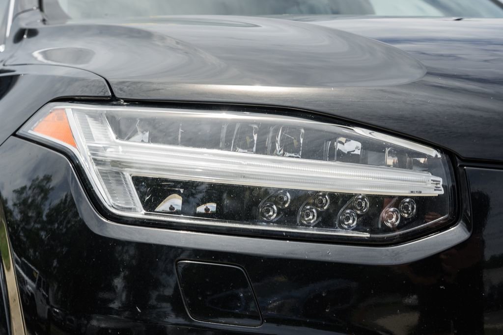 Used 2022 Volvo XC90 T6 Inscription w/ Climate Package image 12