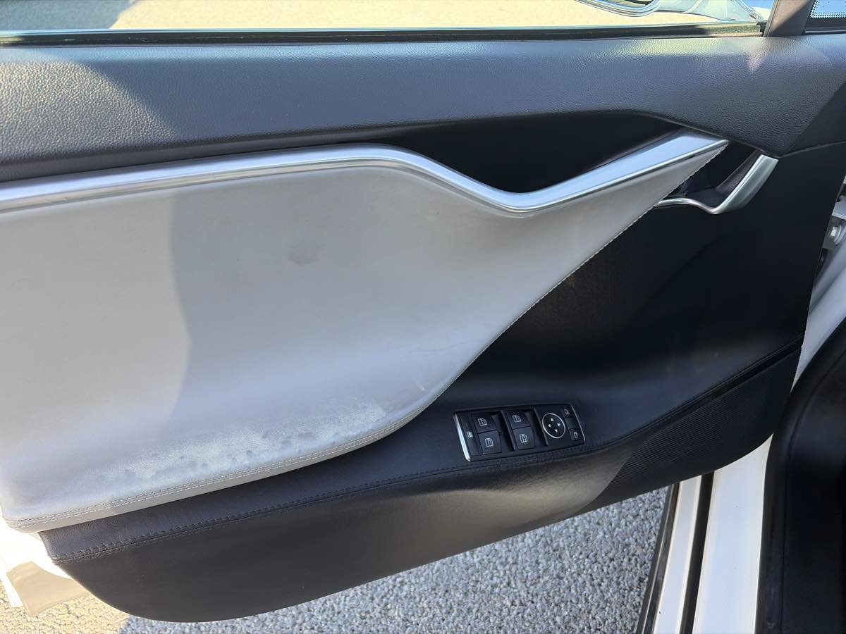 Used 2012 Tesla Model S RWD image 7