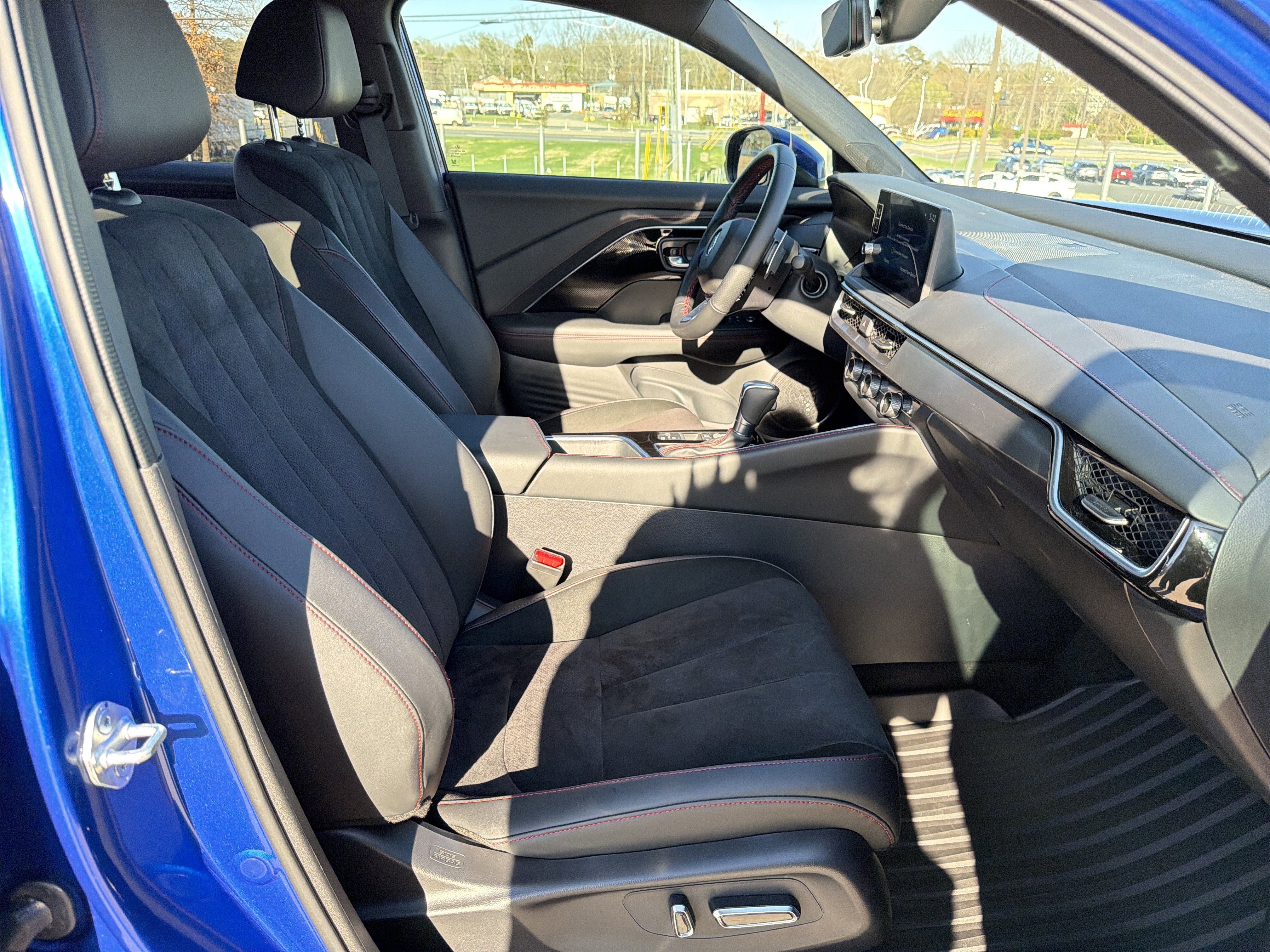 Certified 2025 Acura ADX A-Spec image 33