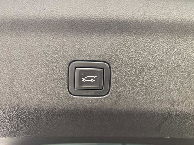 Used 2023 Chevrolet Suburban RST AWD/4WD image 6