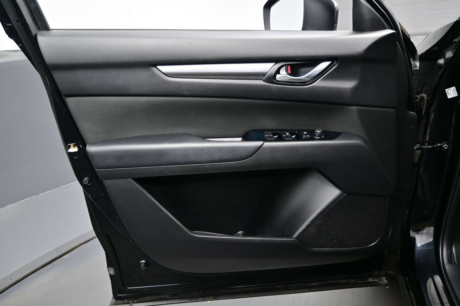 Used 2017 MAZDA CX-5 Sport FWD image 9