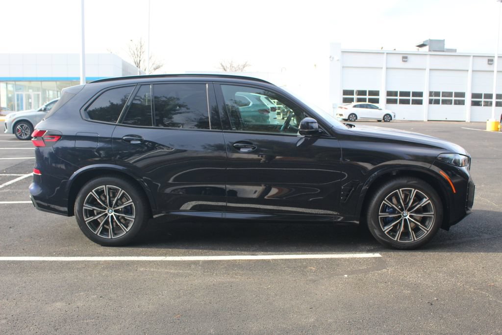Used 2026 BMW X5 xDrive50e w/ Executive Package AWD/4WD image 10