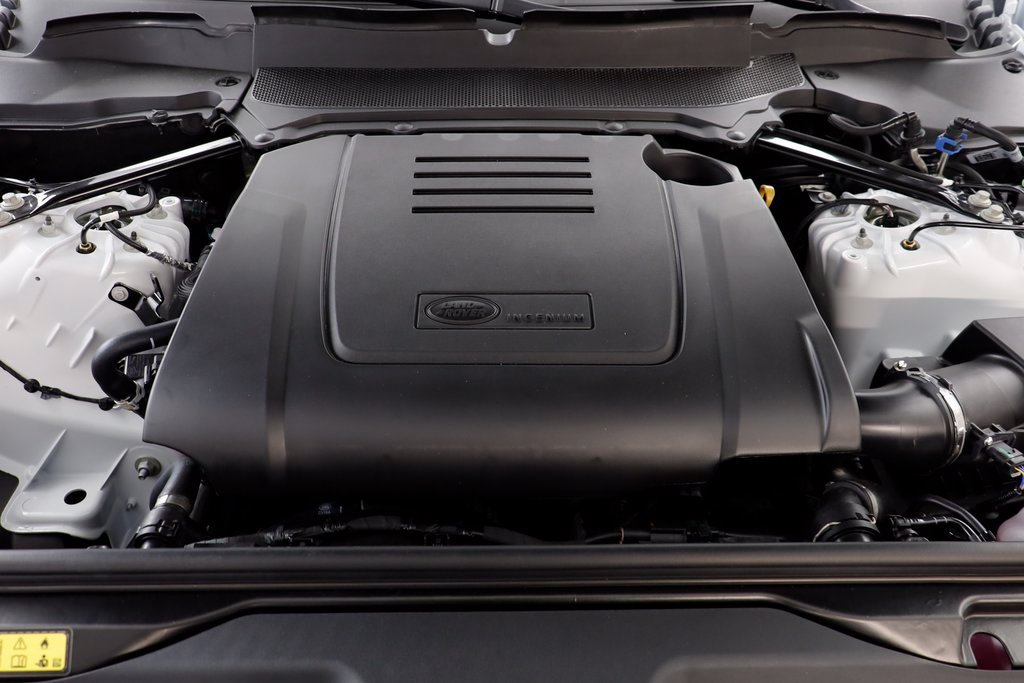 New 2025 Land Rover Discovery S AWD/4WD image 24