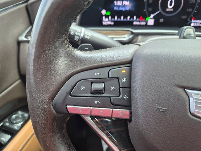 Used 2022 Cadillac Escalade Premium Luxury w/ Performance Package AWD/4WD image 25