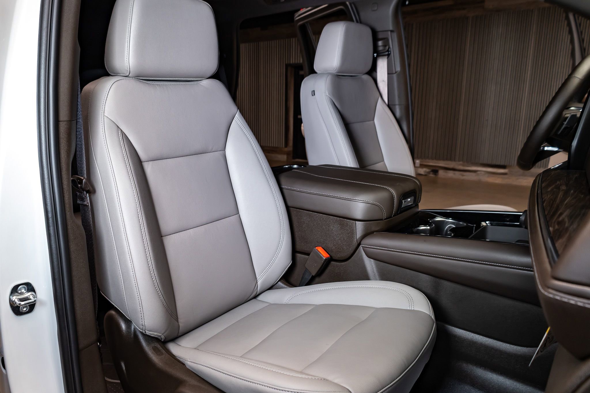 Used 2025 Chevrolet Tahoe Z71 w/ Z71 Off-Road Package image 31