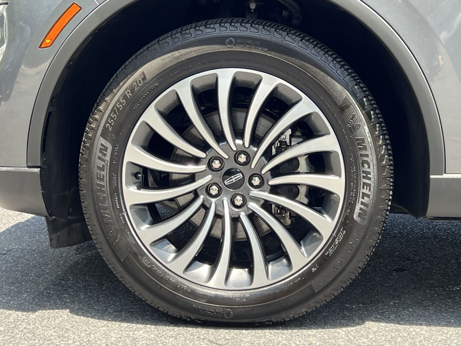 Used 2024 Lincoln Aviator Reserve AWD/4WD image 17