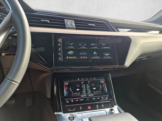 Used 2024 Audi Q8 e-tron Premium Plus w/ Premium Plus Package AWD/4WD image 11