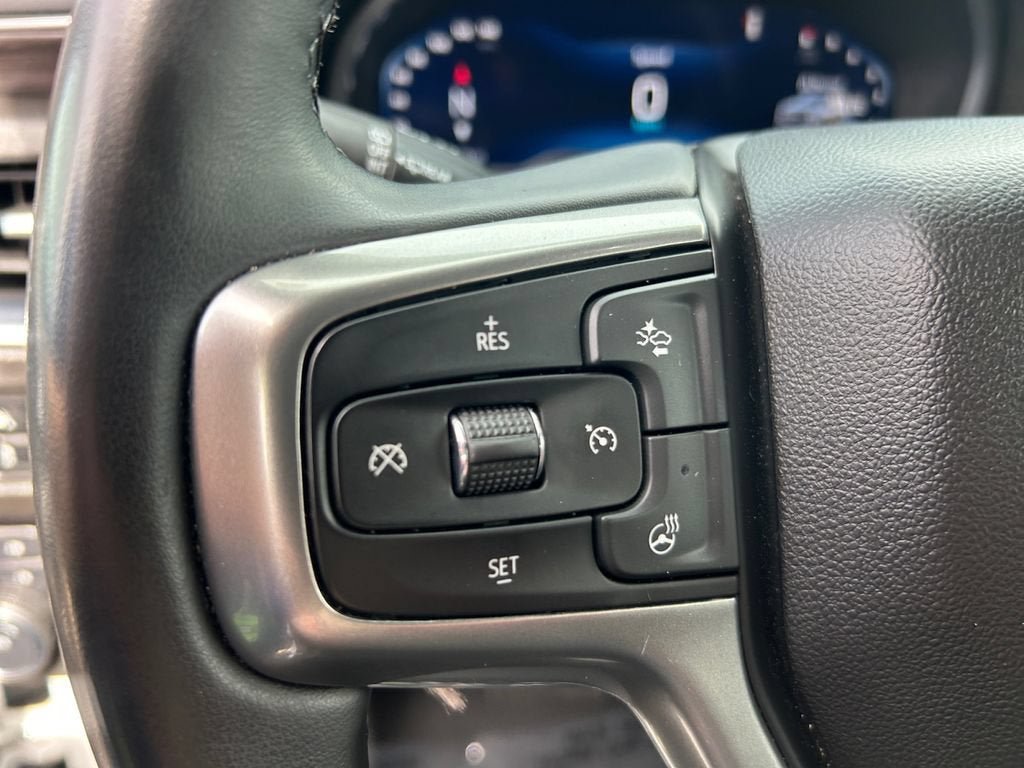 Used 2023 Chevrolet Tahoe Z71 w/ Luxury Package AWD/4WD image 15