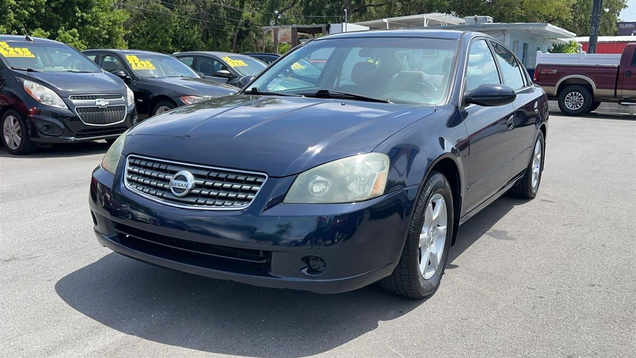 Used 2005 Nissan Altima 2.5 S w/ (F01) Convenience Pkg FWD image 4