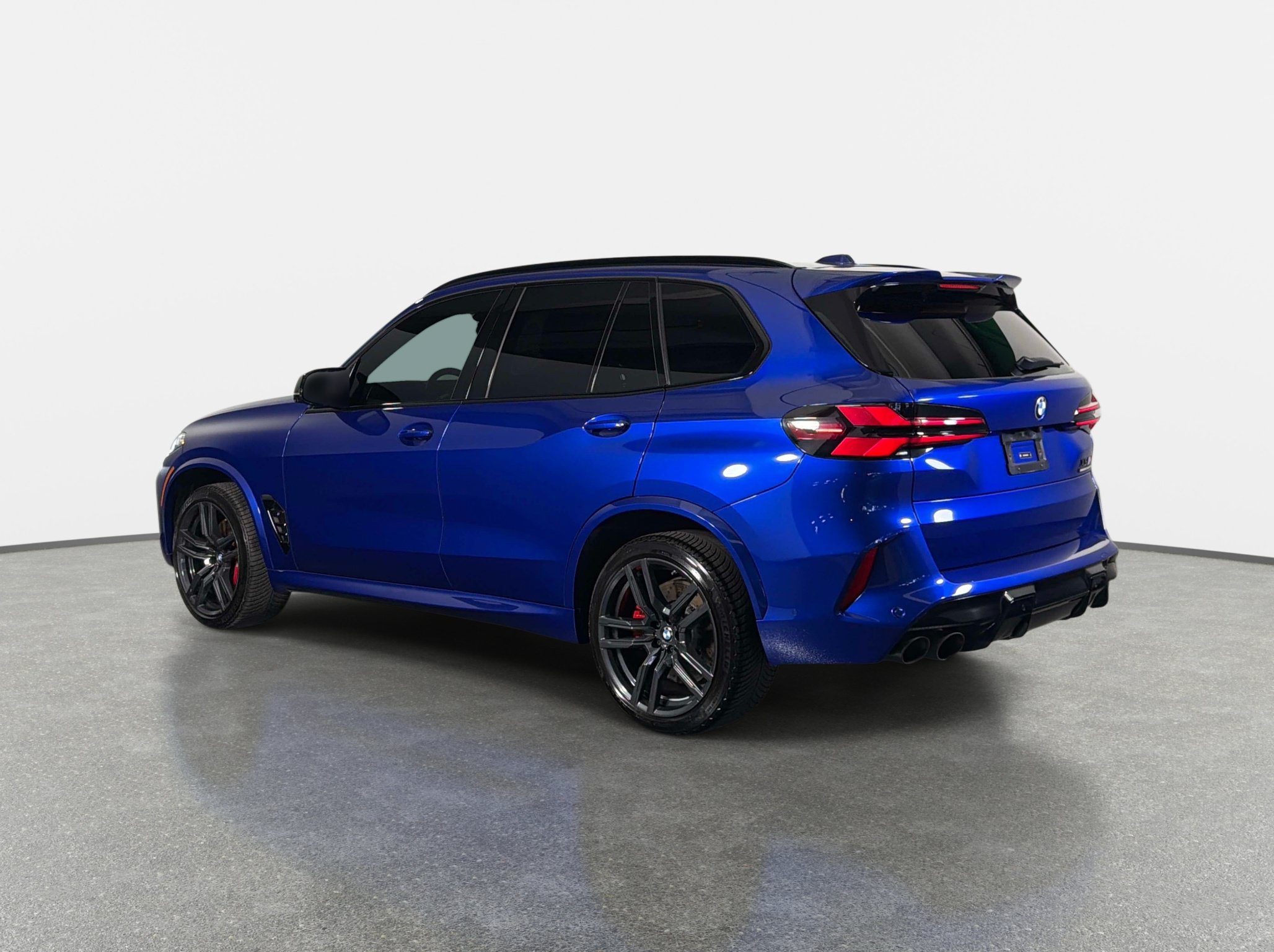 Used 2025 BMW X5 M Competition AWD/4WD image 9