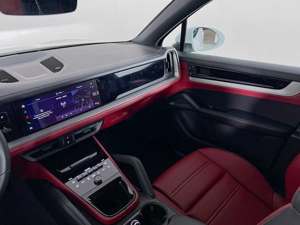 New 2026 Porsche Cayenne image 26
