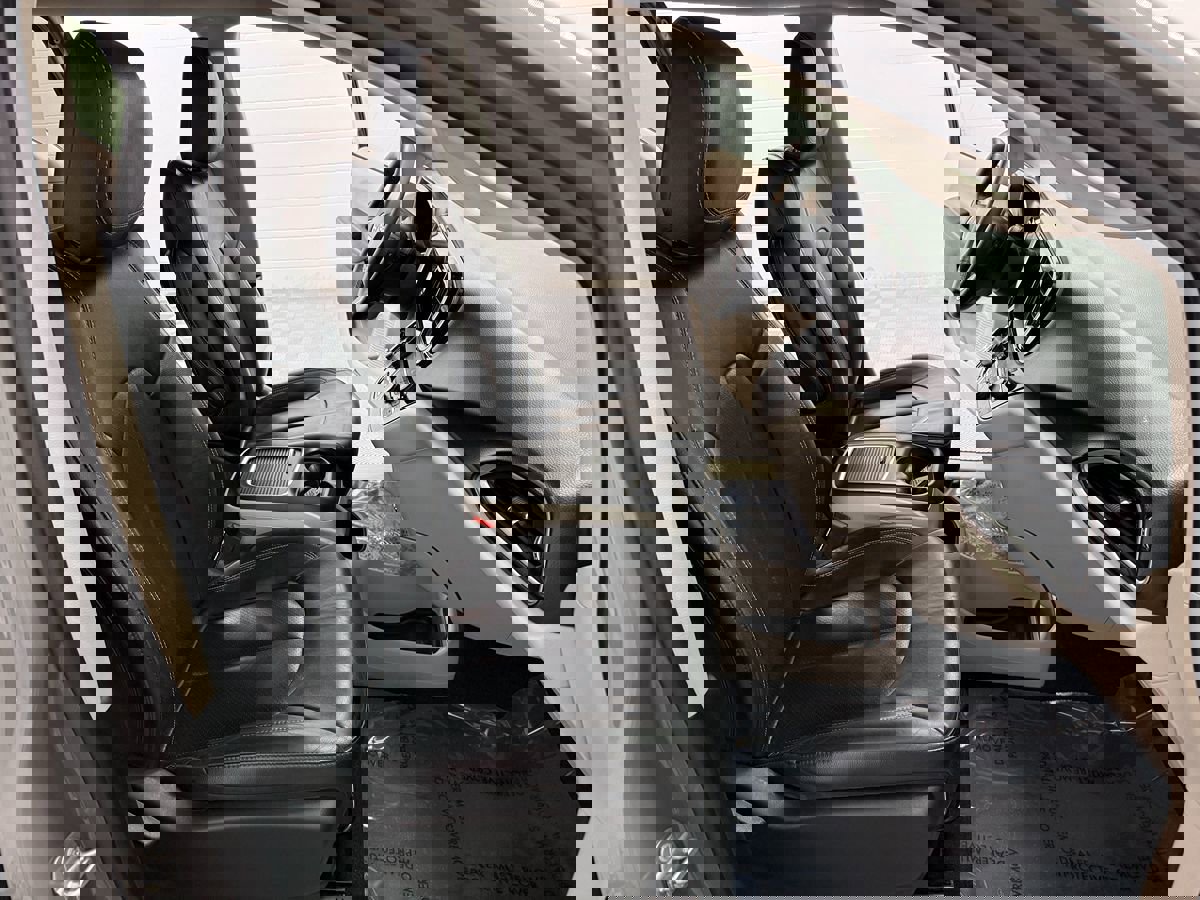 Used 2022 Chrysler Pacifica Touring-L image 15