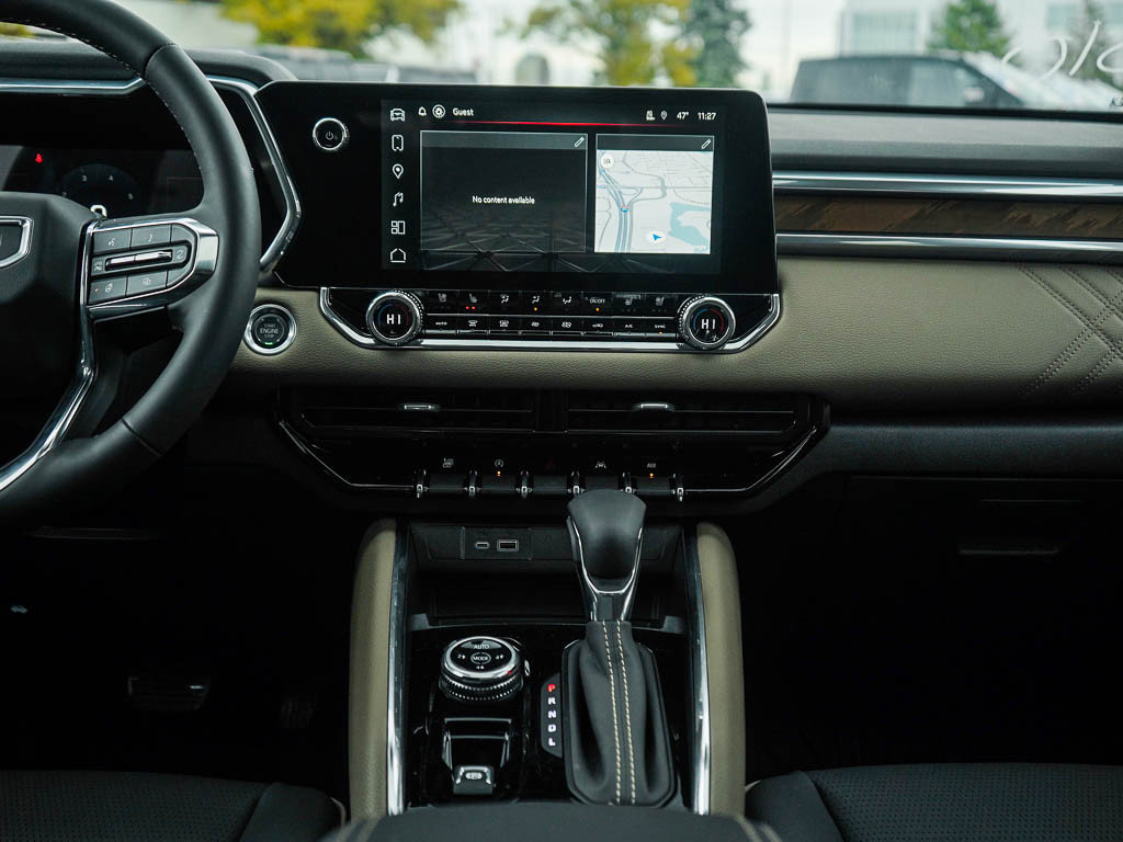 New 2026 GMC Canyon Denali image 15