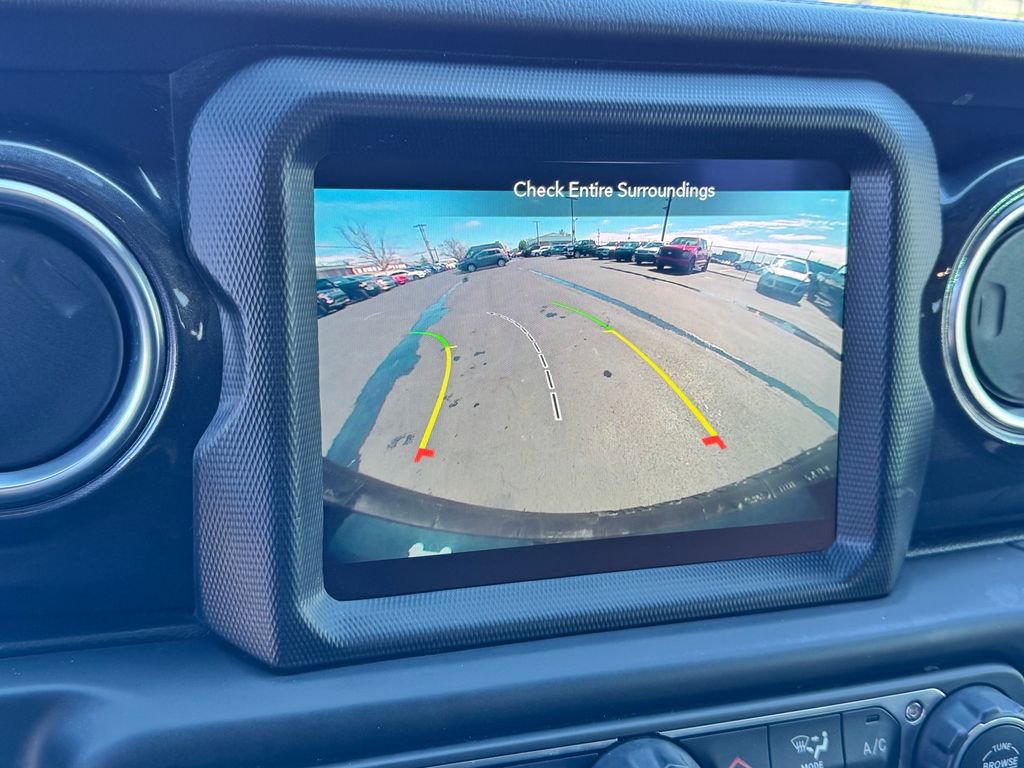 Used 2022 Jeep Wrangler Unlimited Sahara image 29