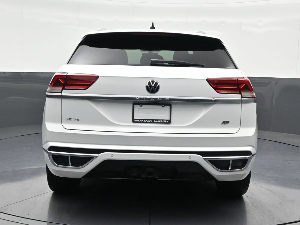 Used 2020 Volkswagen Atlas Cross Sport SE w/ Panoramic Sunroof Package image 4