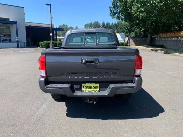 Used 2016 Toyota Tacoma SR w/ Towing Package AWD/4WD image 4