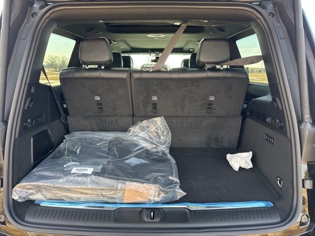 New 2026 Jeep Grand Wagoneer Summit w/ Premium Group III image 7