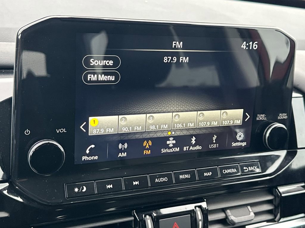 Used 2024 Nissan Pathfinder SL image 18