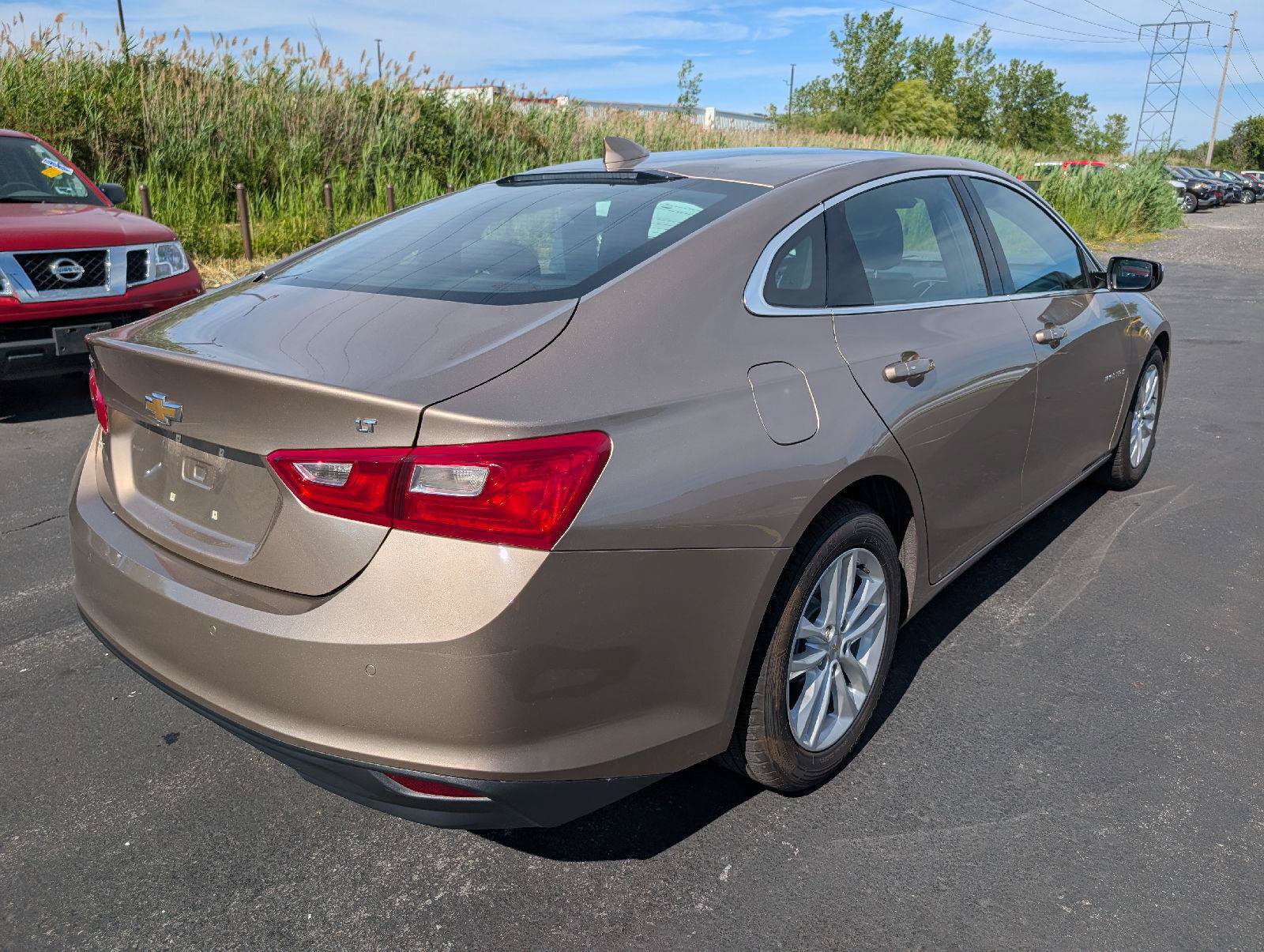 Used 2018 Chevrolet Malibu LT w/ Driver Confidence Package FWD image 6