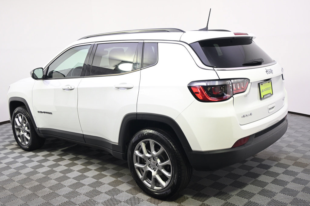 Used 2022 Jeep Compass Latitude AWD/4WD image 3