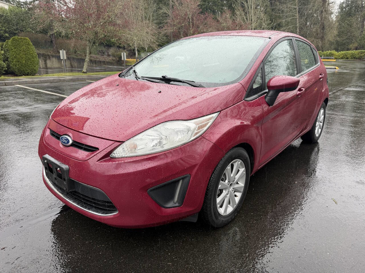 Used 2011 Ford Fiesta SE w/ 203A Rapid Spec Order Code image 1