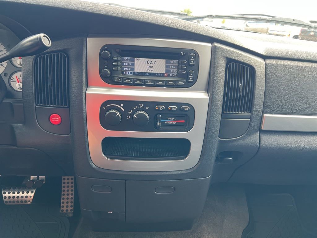 Used 2005 Dodge Ram 1500 Truck 2WD Quad Cab image 16