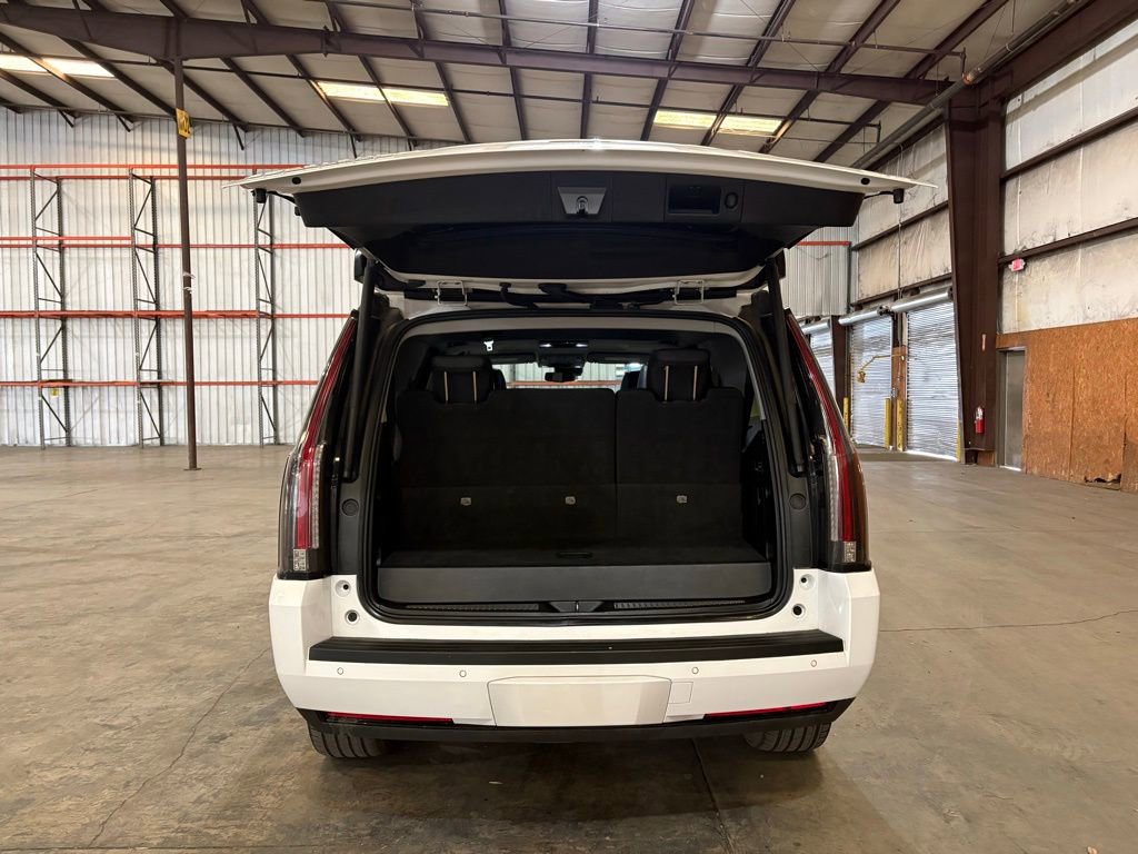 Used 2020 Cadillac Escalade Premium Luxury image 14