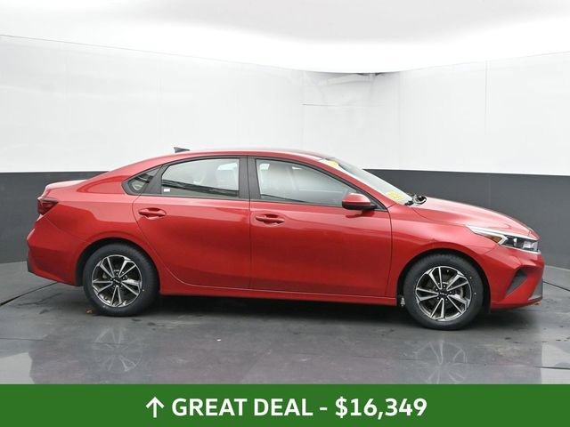 Used 2024 Kia Forte LXS image 13