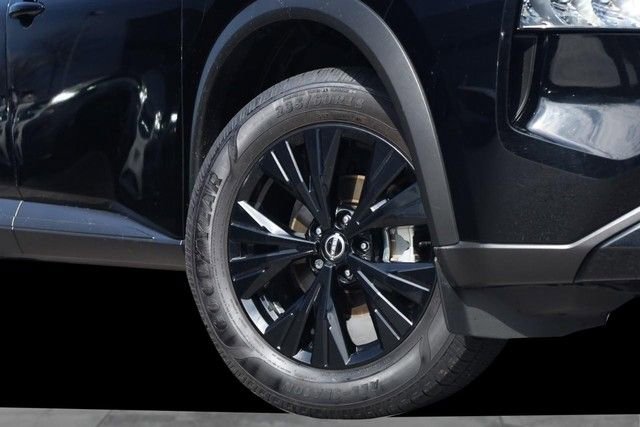 Certified 2023 Nissan Rogue SV w/ SV Premium B Package AWD/4WD image 3