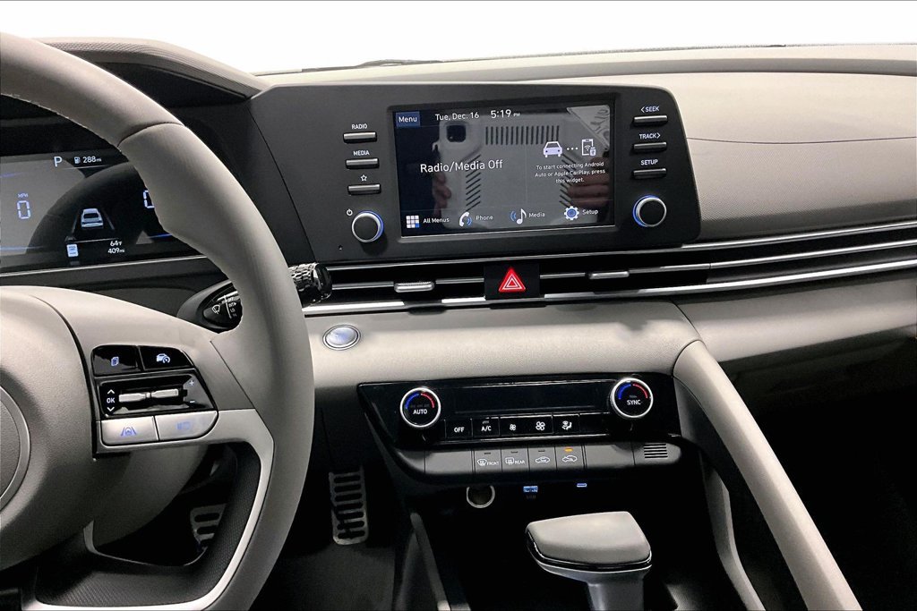 New 2026 Hyundai Elantra SEL Sport Premium FWD image 16