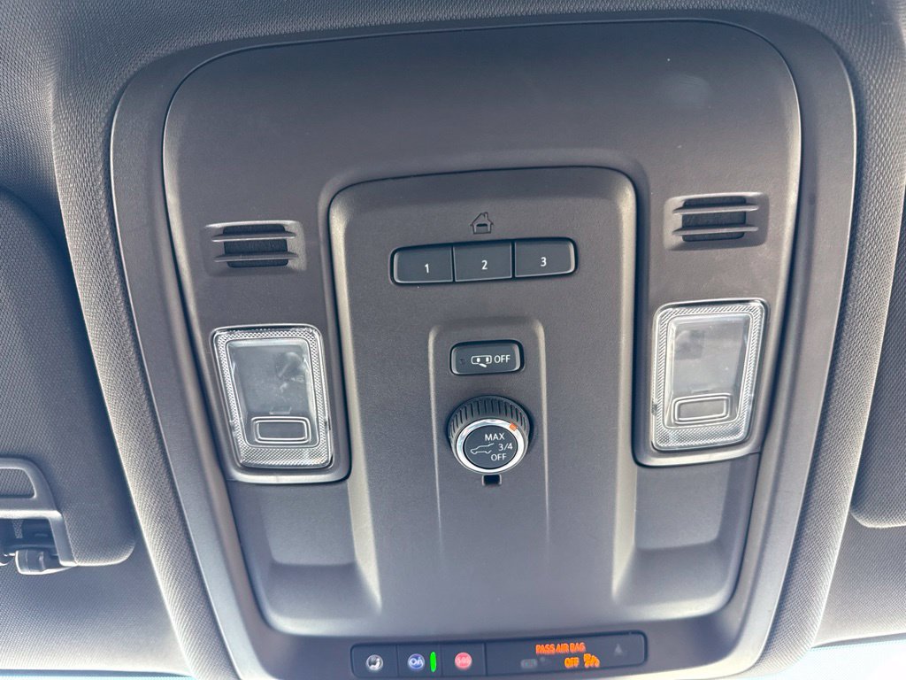 Used 2024 Chevrolet Suburban LT AWD/4WD image 41