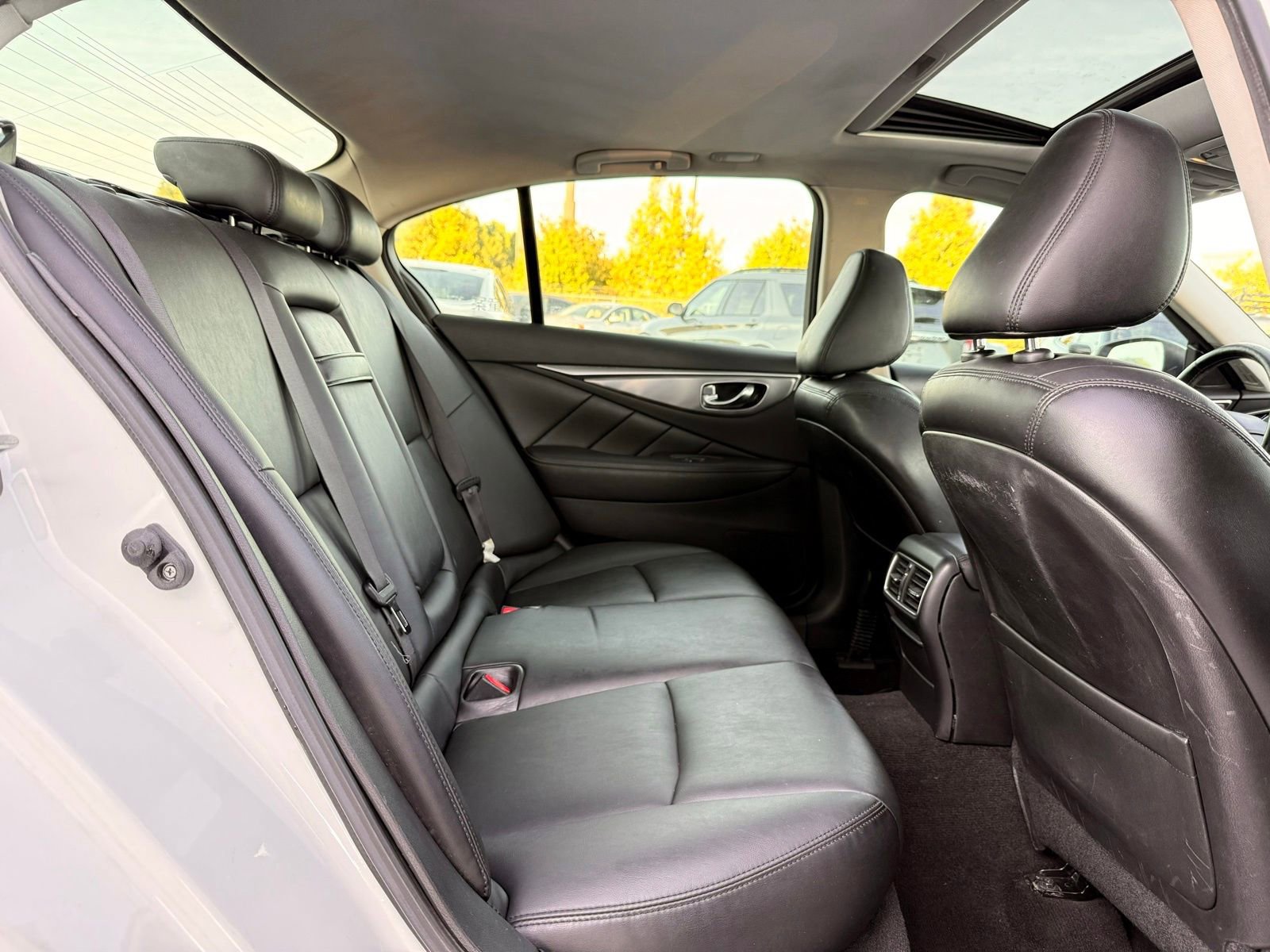 Used 2015 INFINITI Q50 AWD image 22