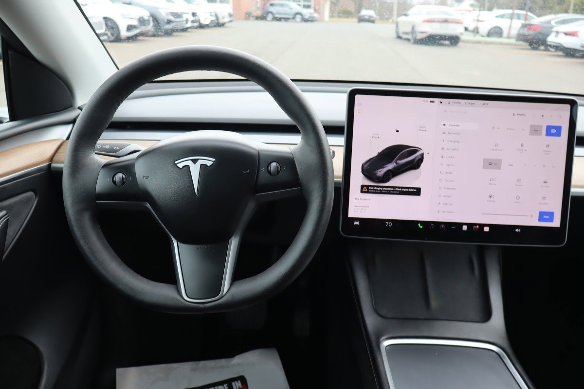 Used 2023 Tesla Model Y Long Range image 10