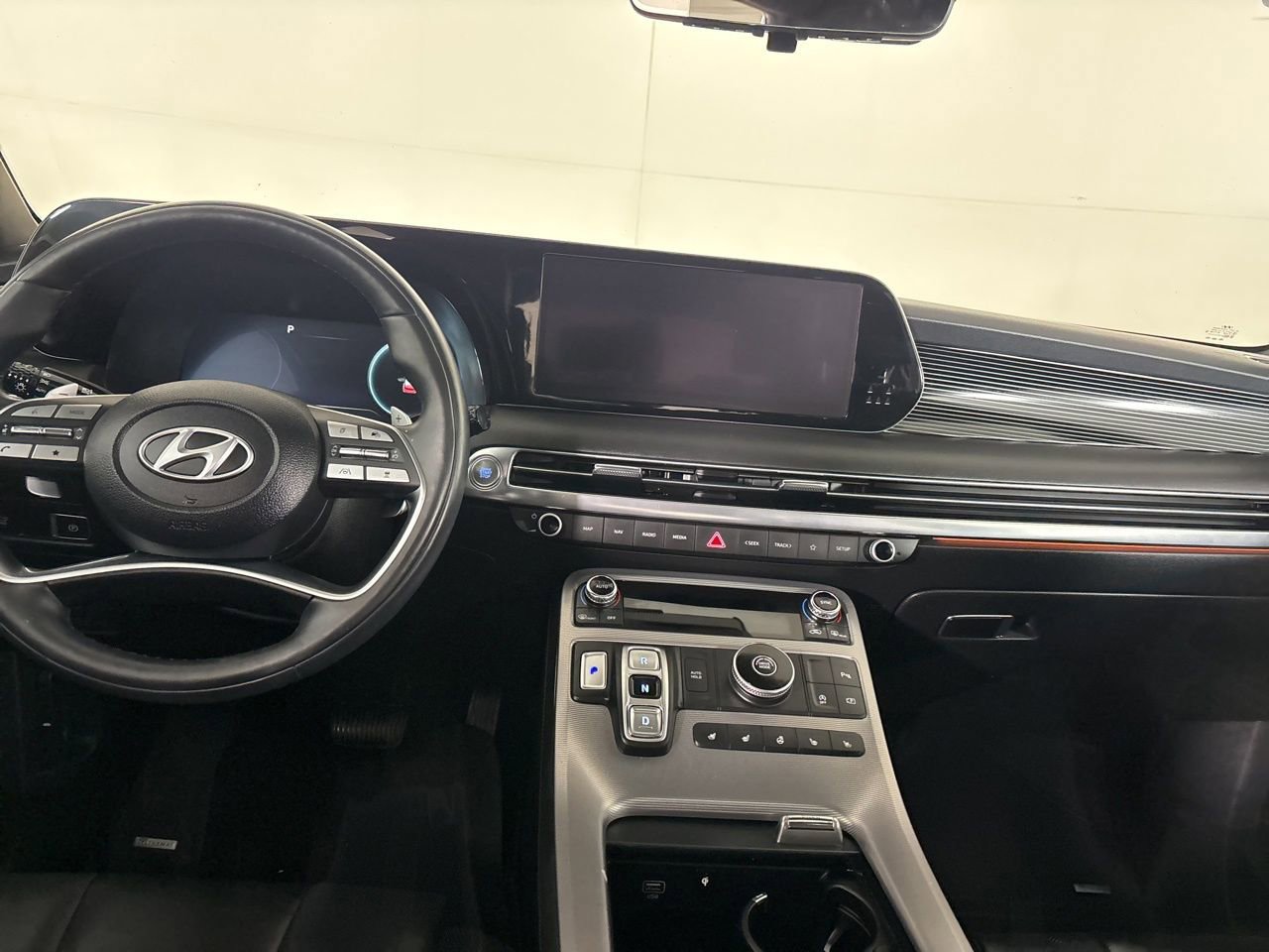 Used 2023 Hyundai Palisade Calligraphy image 24