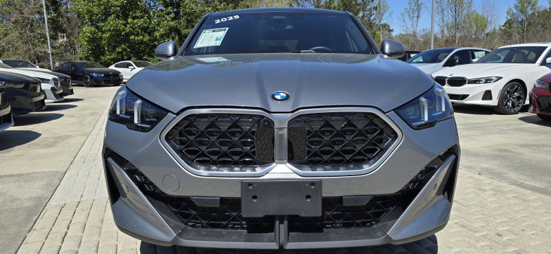 Certified 2025 BMW X2 xDrive28i w/ Premium Package image 10