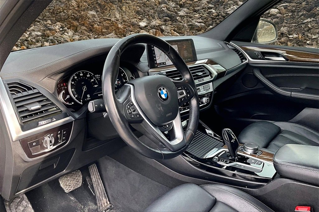 Used 2018 BMW X3 xDrive30i w/ Premium Package image 12