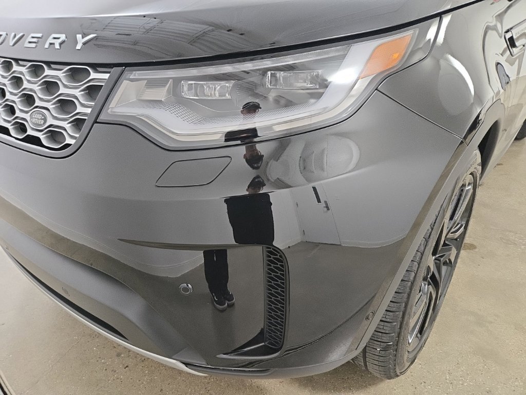 Certified 2025 Land Rover Discovery S AWD/4WD image 28