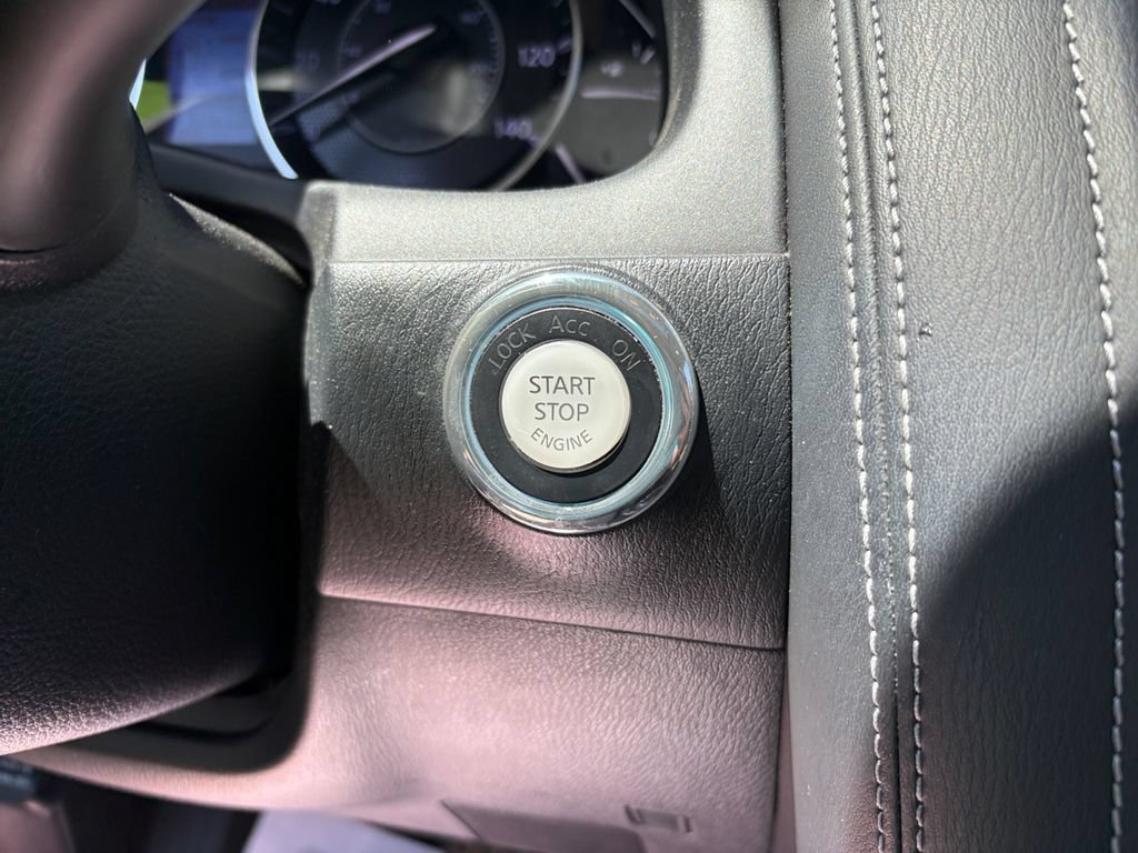 Used 2018 Nissan Armada Platinum w/ Interior Lighting Package RWD image 29